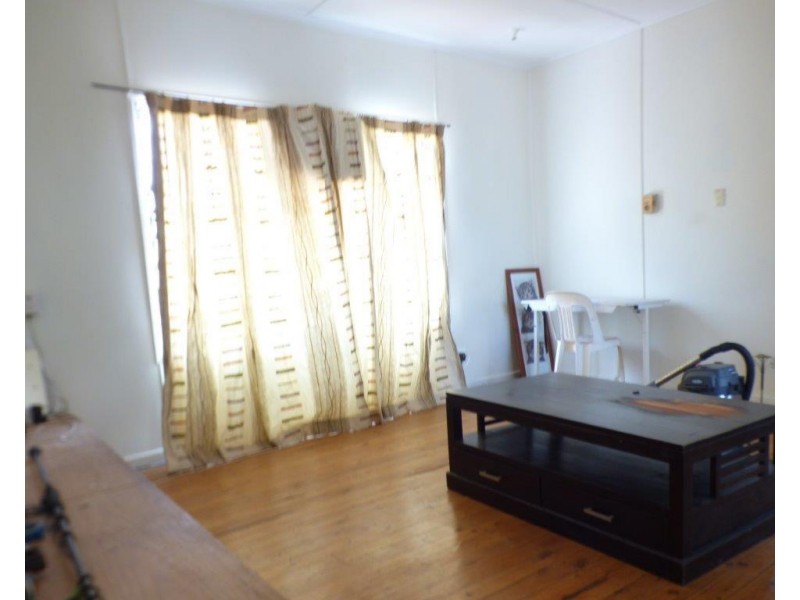 Livingstone NT 0822