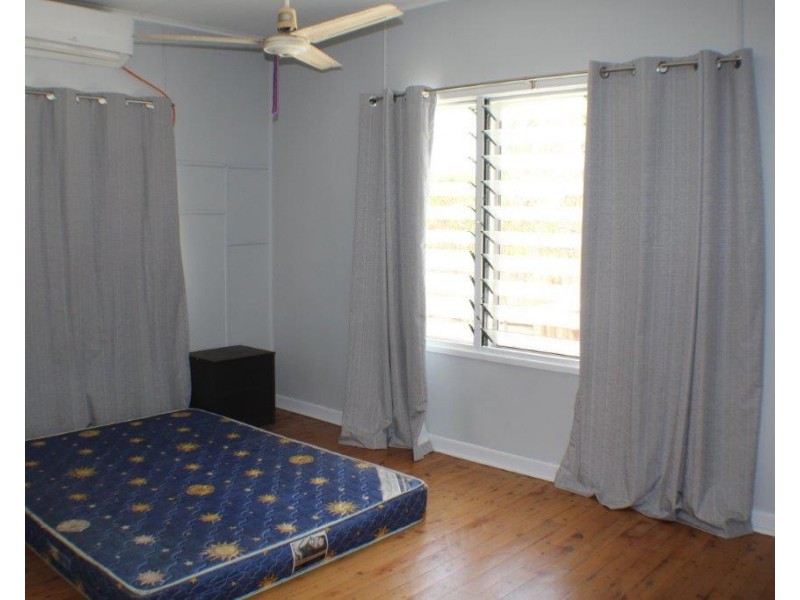 Livingstone NT 0822