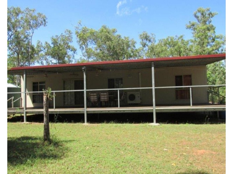 Dundee Beach NT 0840