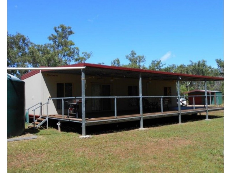 Dundee Beach NT 0840