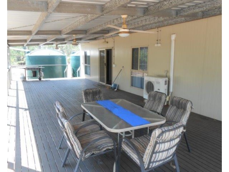 Dundee Beach NT 0840