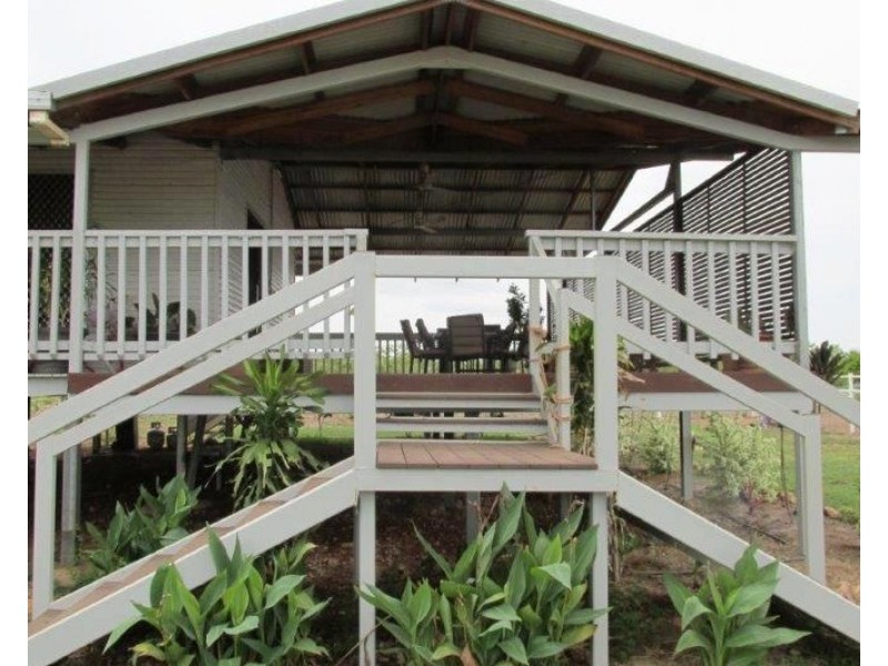 74 Scott Road, Batchelor NT 0845