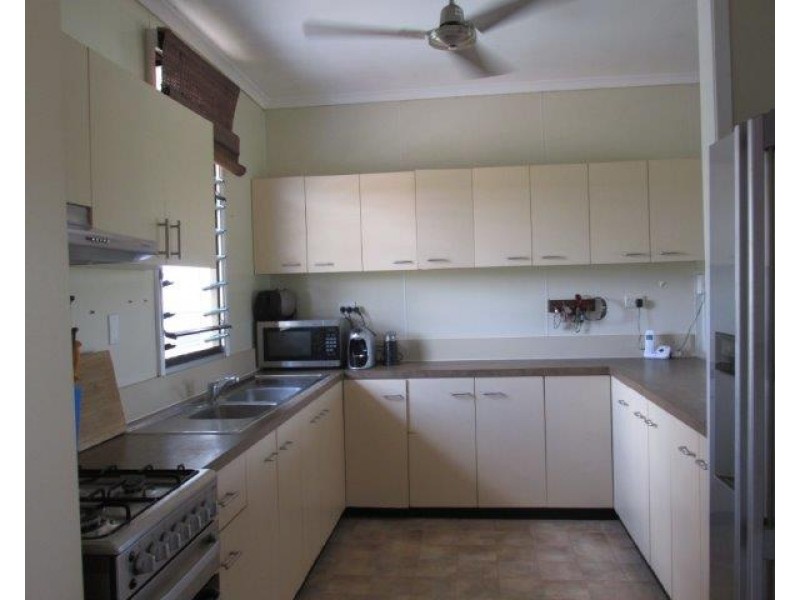 74 Scott Road, Batchelor NT 0845