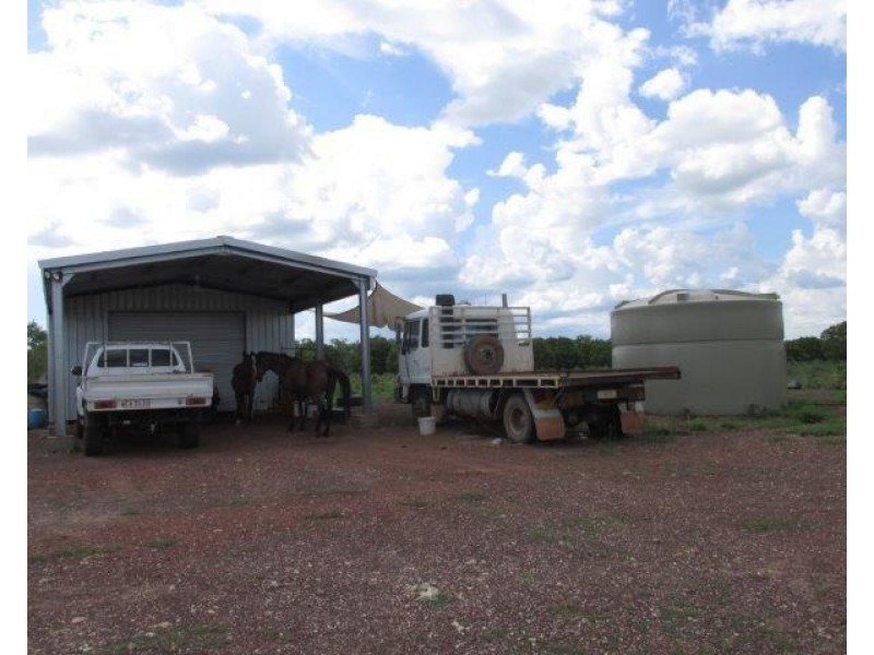 74 Scott Road, Batchelor NT 0845