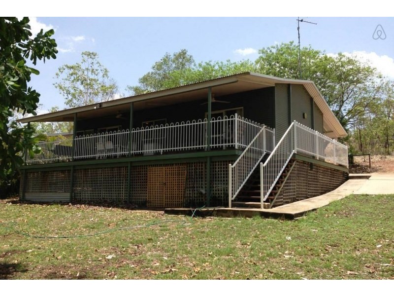 Lake Bennett NT 0822