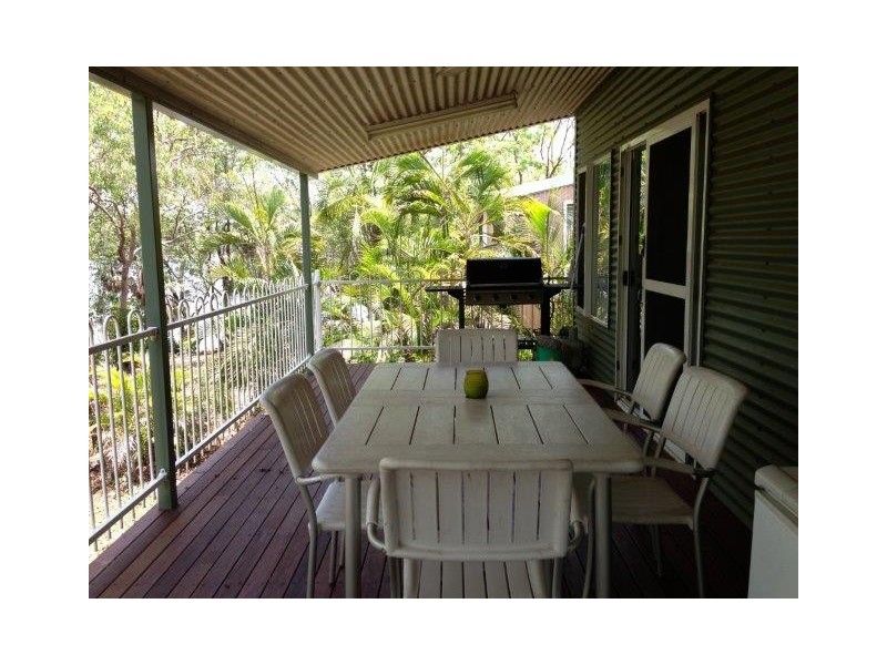 Lake Bennett NT 0822