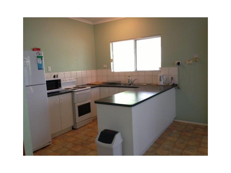 Lake Bennett NT 0822