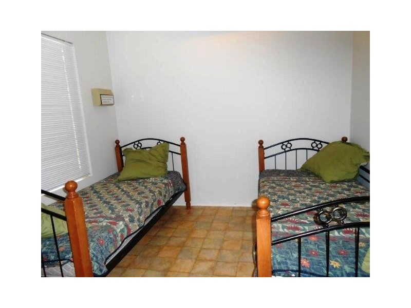 Lake Bennett NT 0822