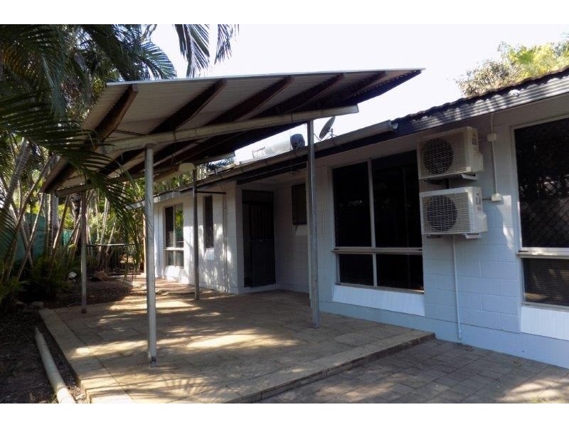 2 Uiver Court, Moulden NT 0830