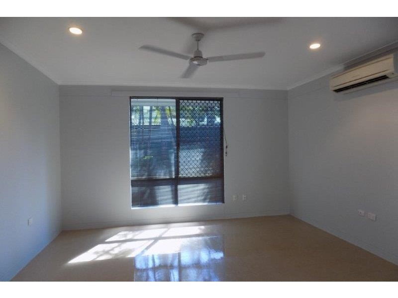 2 Uiver Court, Moulden NT 0830