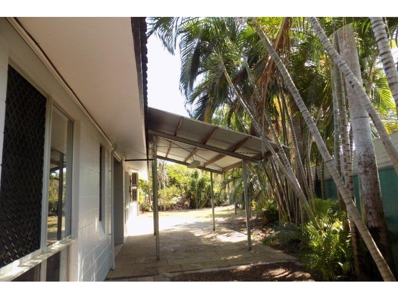 2 Uiver Court, Moulden NT 0830