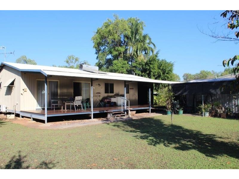 33 Hatt Street, Adelaide River NT 0846