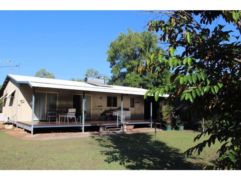 33 Hatt Street, Adelaide River NT 0846