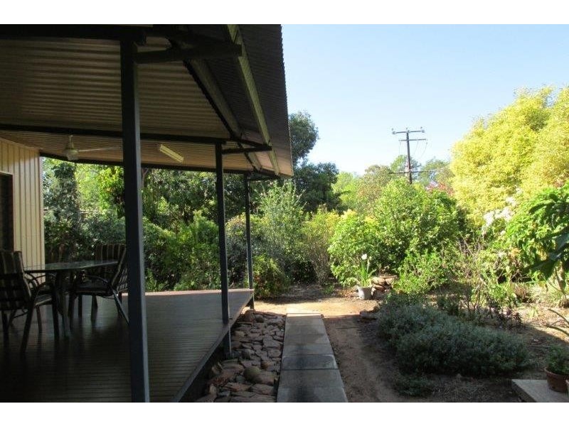 33 Hatt Street, Adelaide River NT 0846