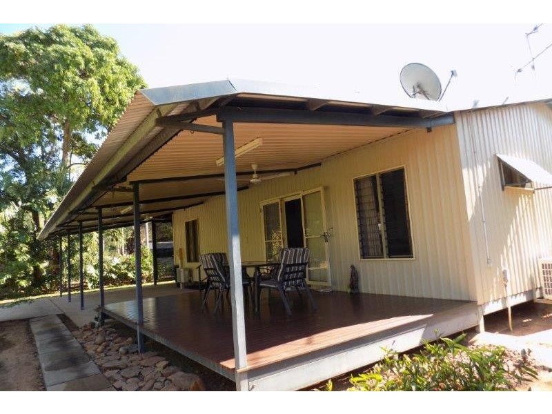 33 Hatt Street, Adelaide River NT 0846