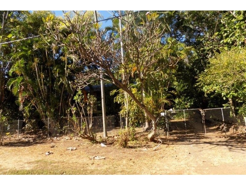 8 Naranga Street, Batchelor NT 0845