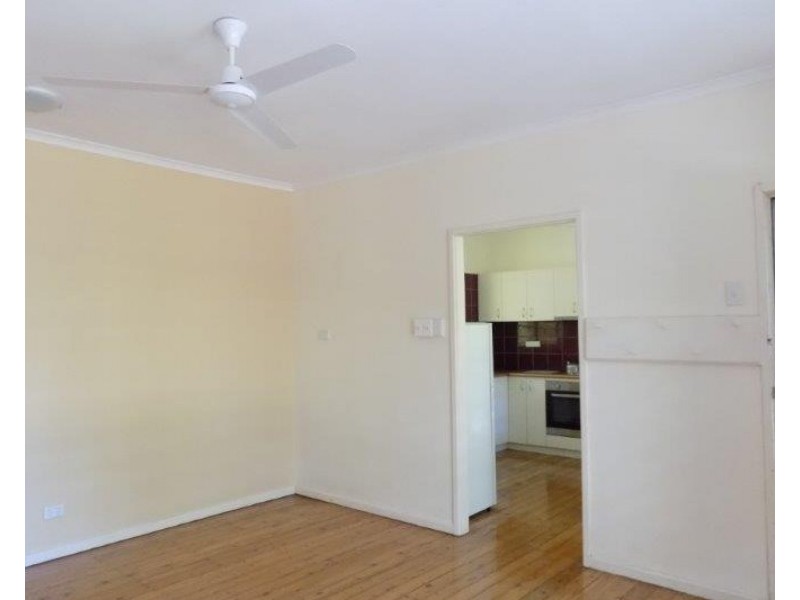 8 Naranga Street, Batchelor NT 0845