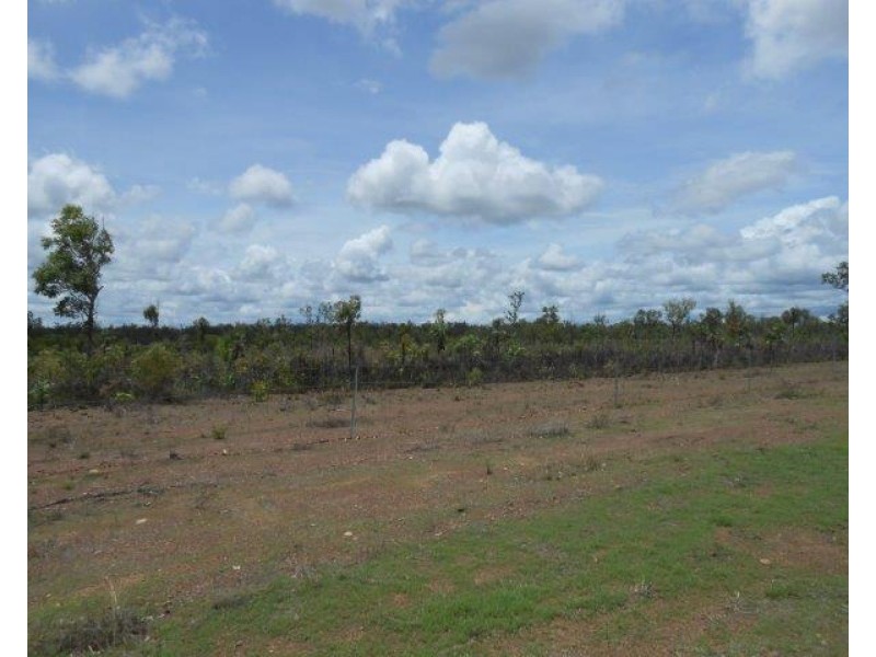 32 Nolan Road, Batchelor NT 0845