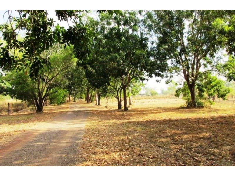 Acacia Hills NT 0822