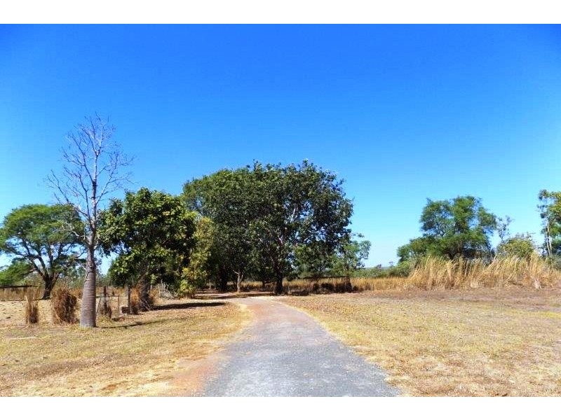 Acacia Hills NT 0822
