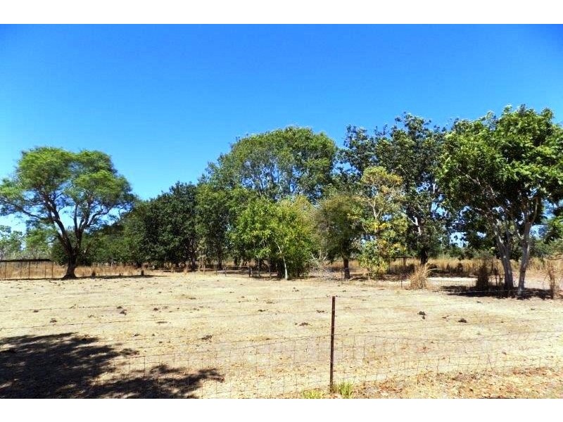 Acacia Hills NT 0822