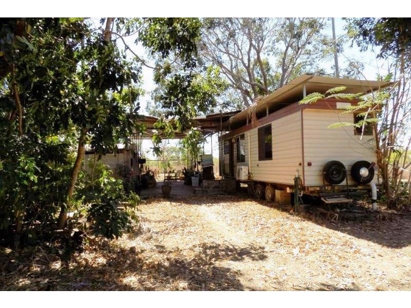 Acacia Hills NT 0822