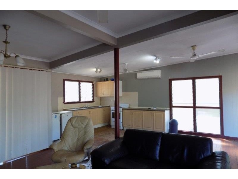 21 Mardango Street, Batchelor NT 0845