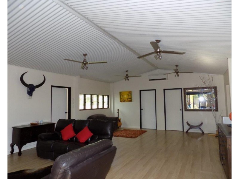1055 Livingstone Road, Berry Springs NT 0838