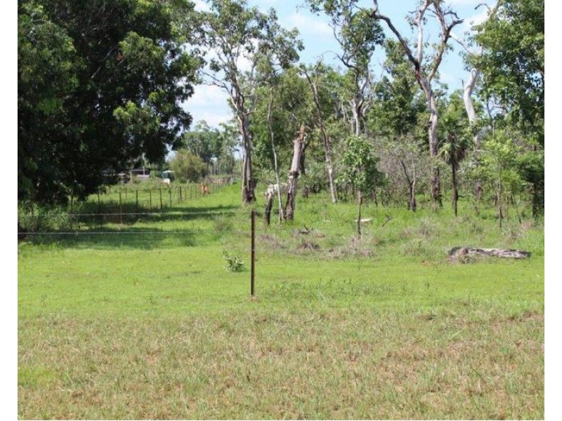 14 Whitstone Road, Acacia Hills NT 0822