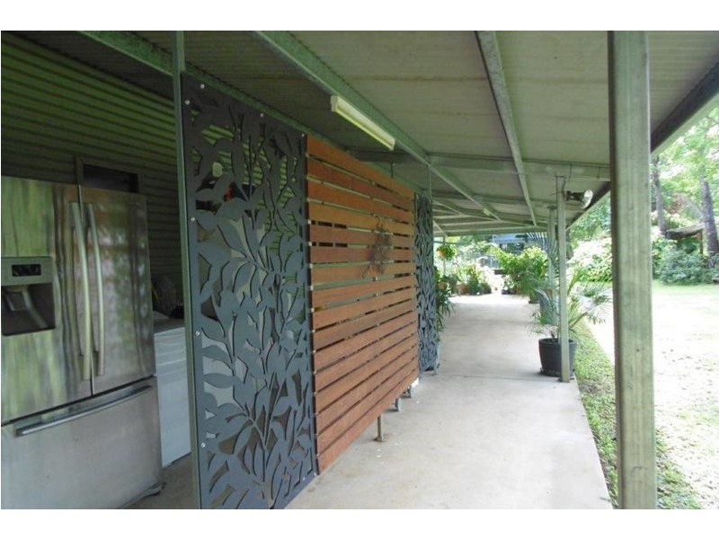 Acacia Hills NT 0822