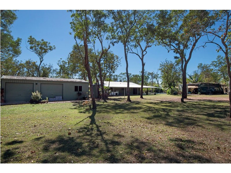 Acacia Hills NT 0822