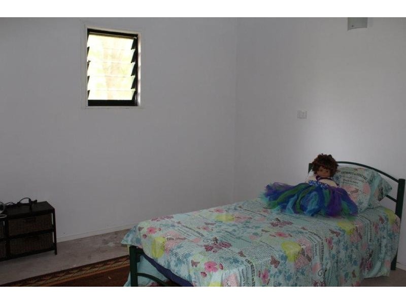 Acacia Hills NT 0822