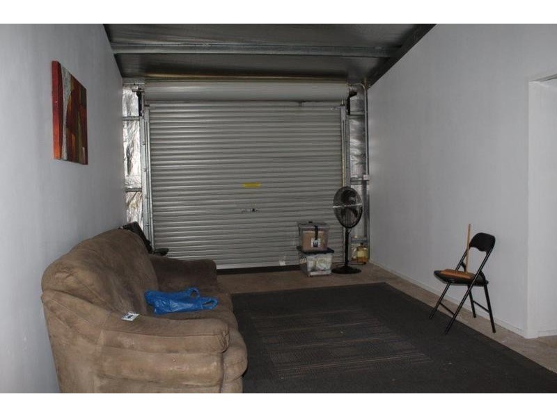 Acacia Hills NT 0822