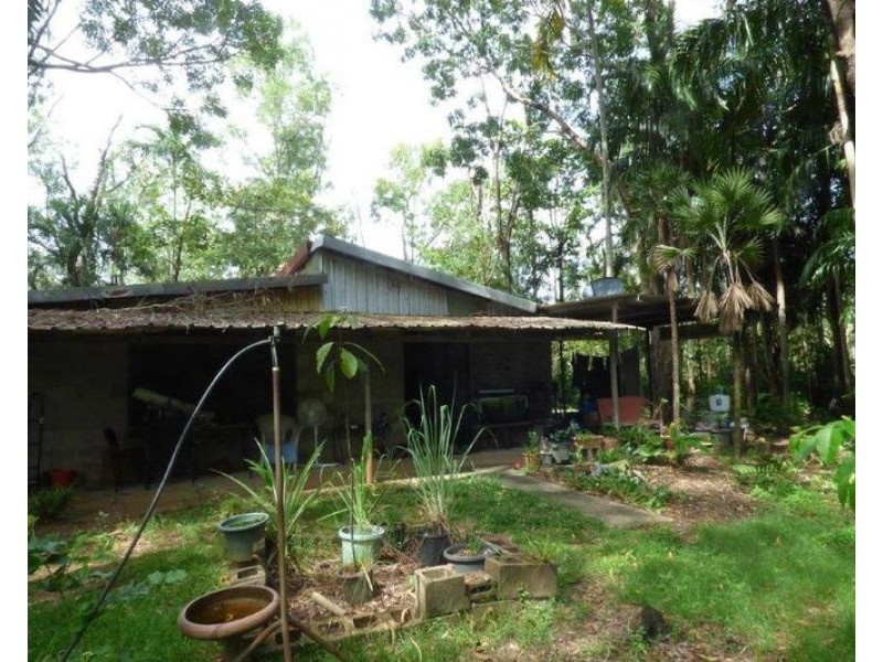Livingstone NT 0822