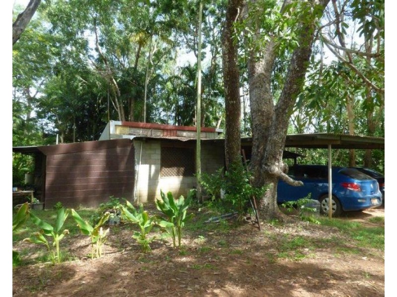 Livingstone NT 0822