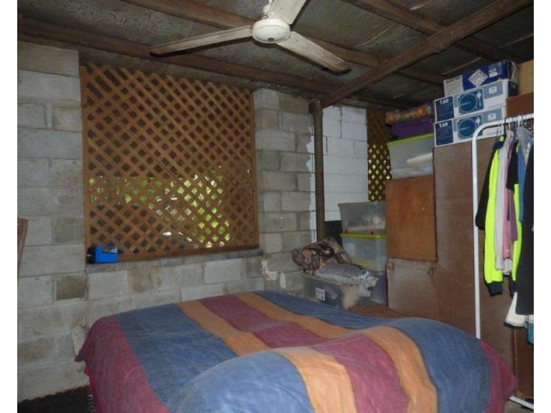 Livingstone NT 0822