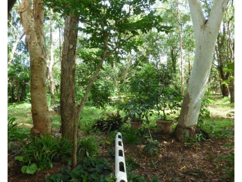 Livingstone NT 0822