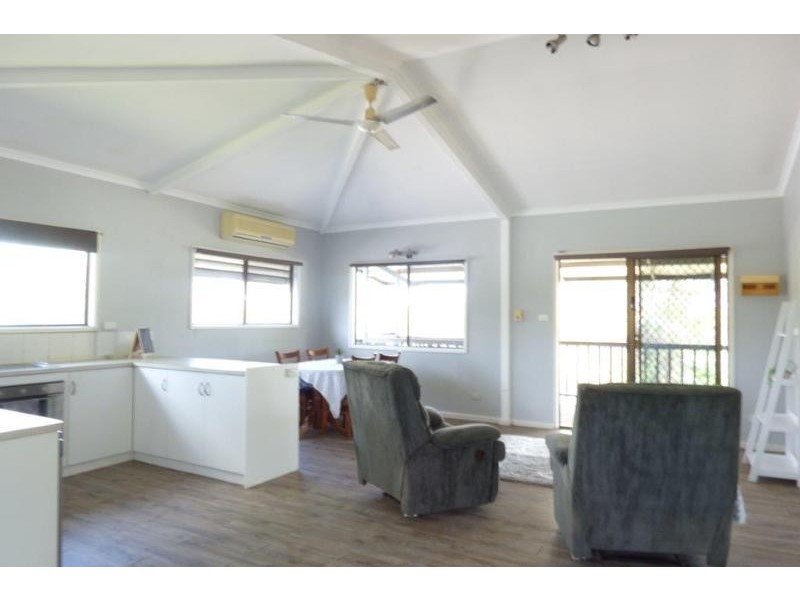 222 Eeee Road, Livingstone NT 0822