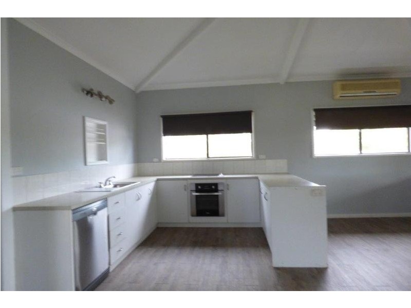 222 Eeee Road, Livingstone NT 0822