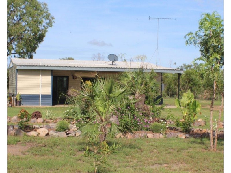 690 Cheeney Road, Batchelor NT 0845