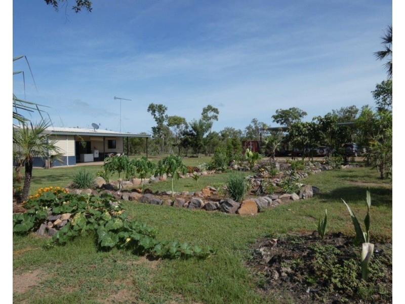 690 Cheeney Road, Batchelor NT 0845
