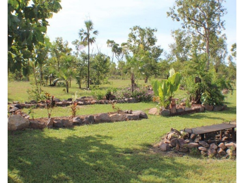 690 Cheeney Road, Batchelor NT 0845