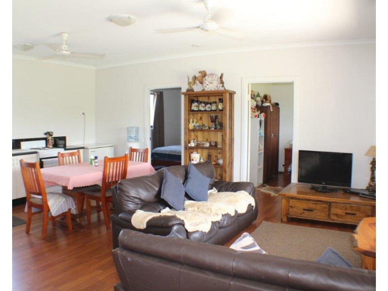 690 Cheeney Road, Batchelor NT 0845