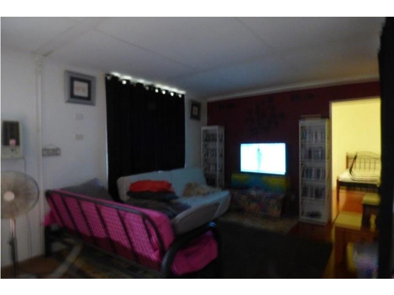 17 Memorial Drive, Adelaide River NT 0846