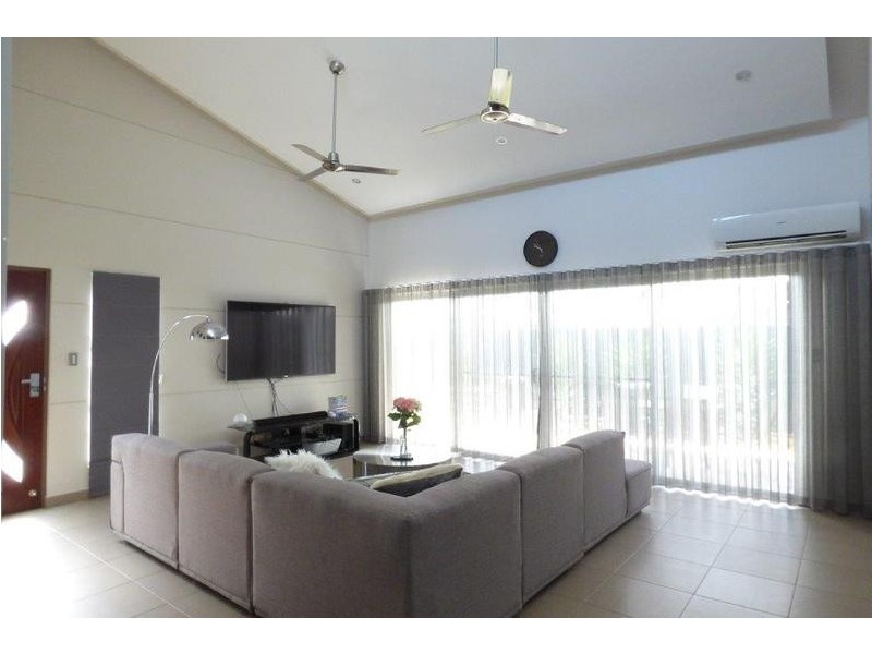 18 Hannan Street, Muirhead NT 0810