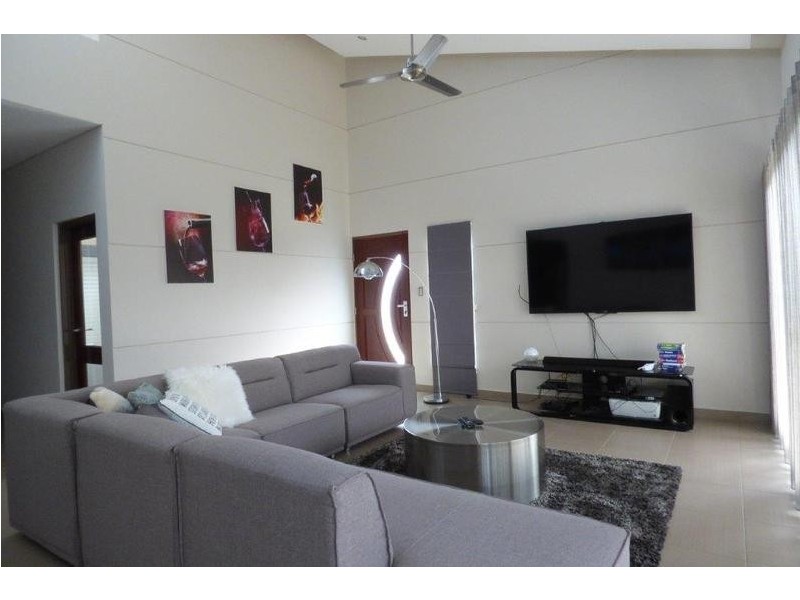 18 Hannan Street, Muirhead NT 0810