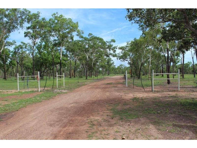 415 Livingstone Road, Berry Springs NT 0838