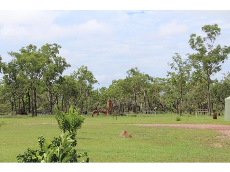 415 Livingstone Road, Berry Springs NT 0838