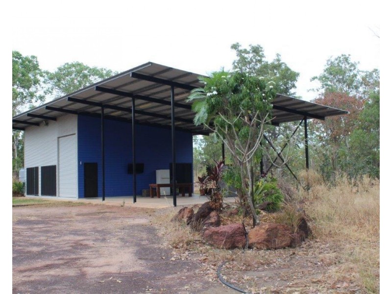 Acacia Hills NT 0822