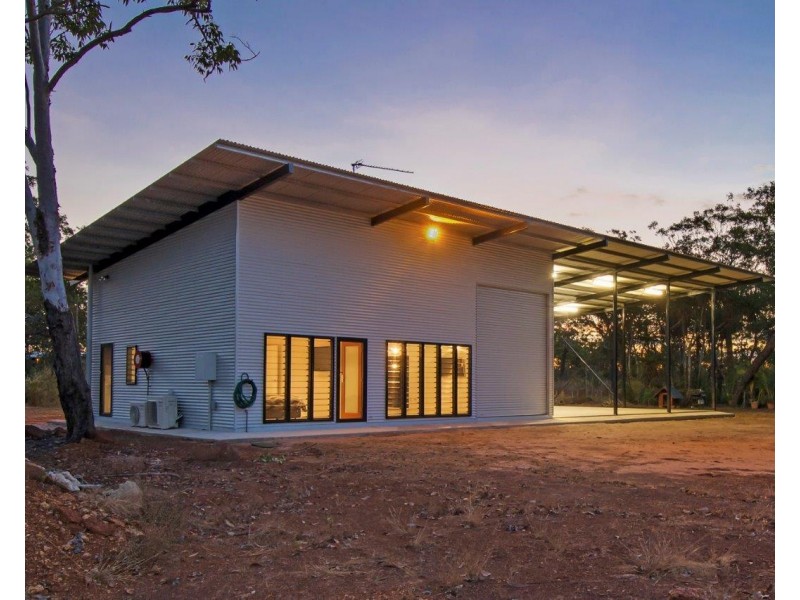 Acacia Hills NT 0822